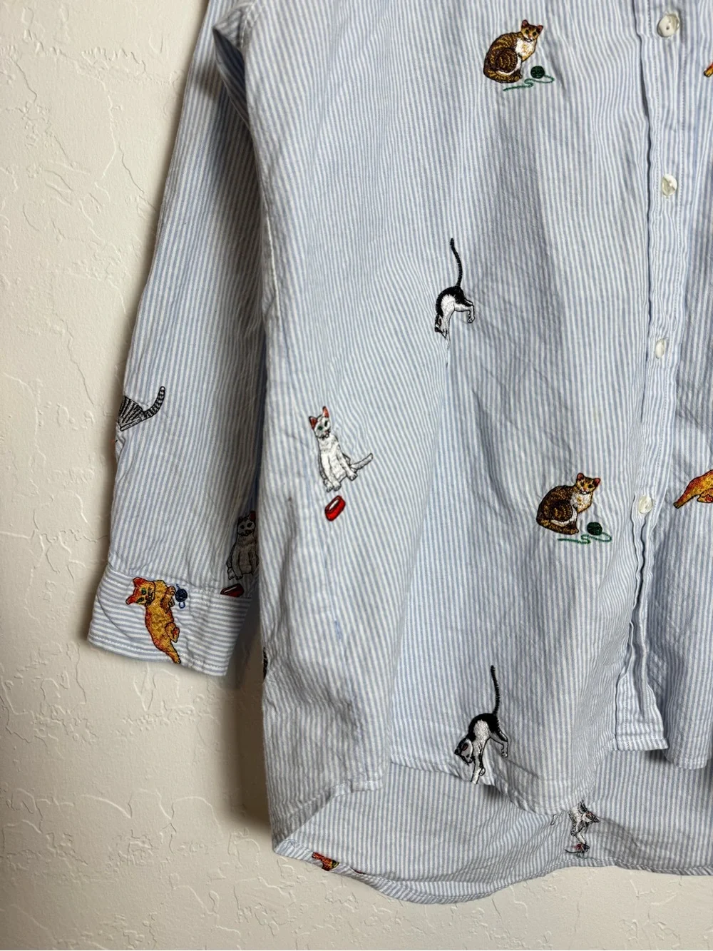 Vintage 90s Casey Coleman Cat Embroidered Striped Button-Down Shirt